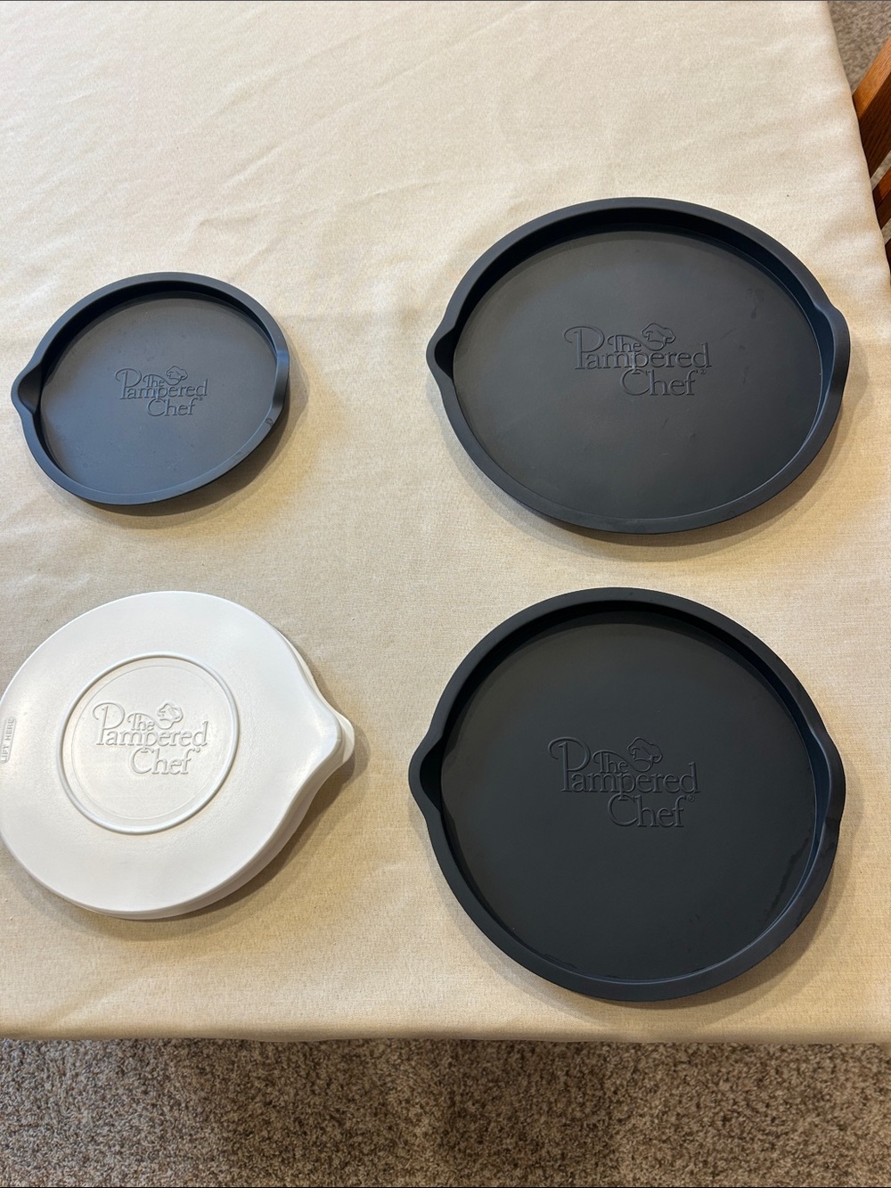The Pampered Chef replacement lids